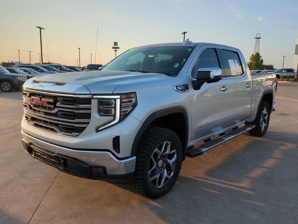 Used 2022 GMC Sierra 1500 SLT Truck