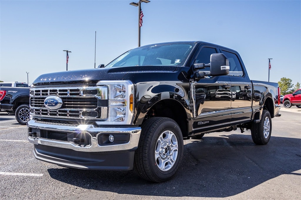 2026 Ford F-250 photo 2