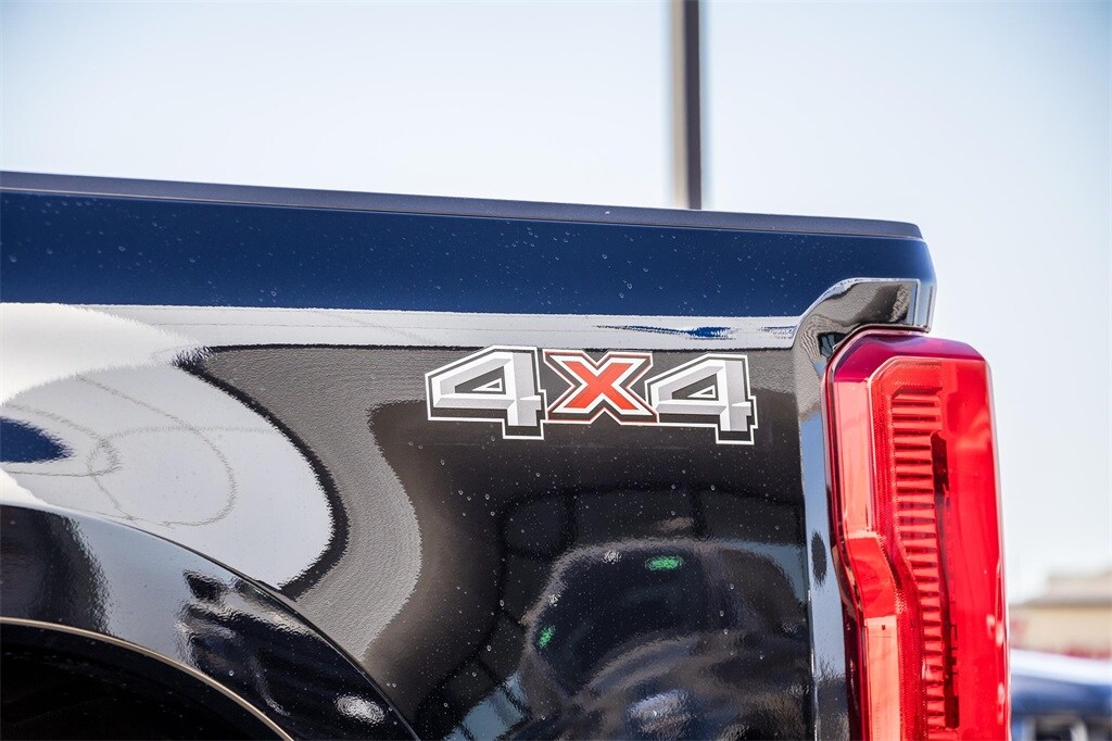 2026 Ford F-250 photo 4