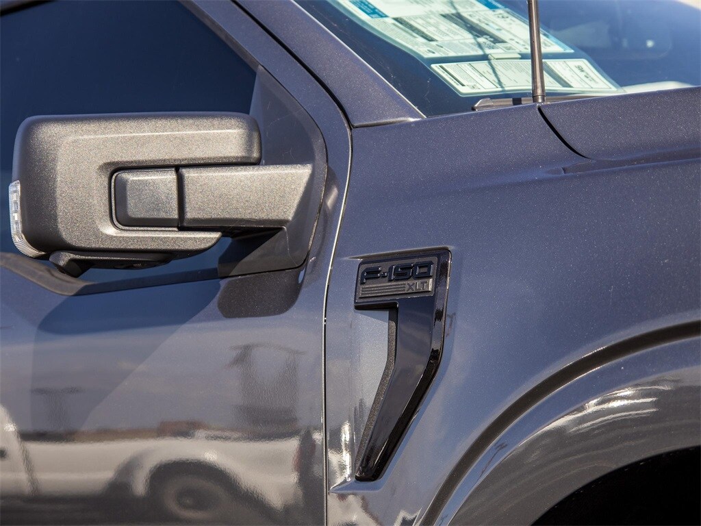 2025 Ford F-150 XLT photo 4