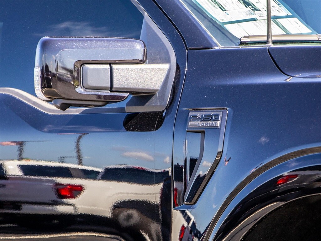 2025 Ford F-150 Lariat photo 4