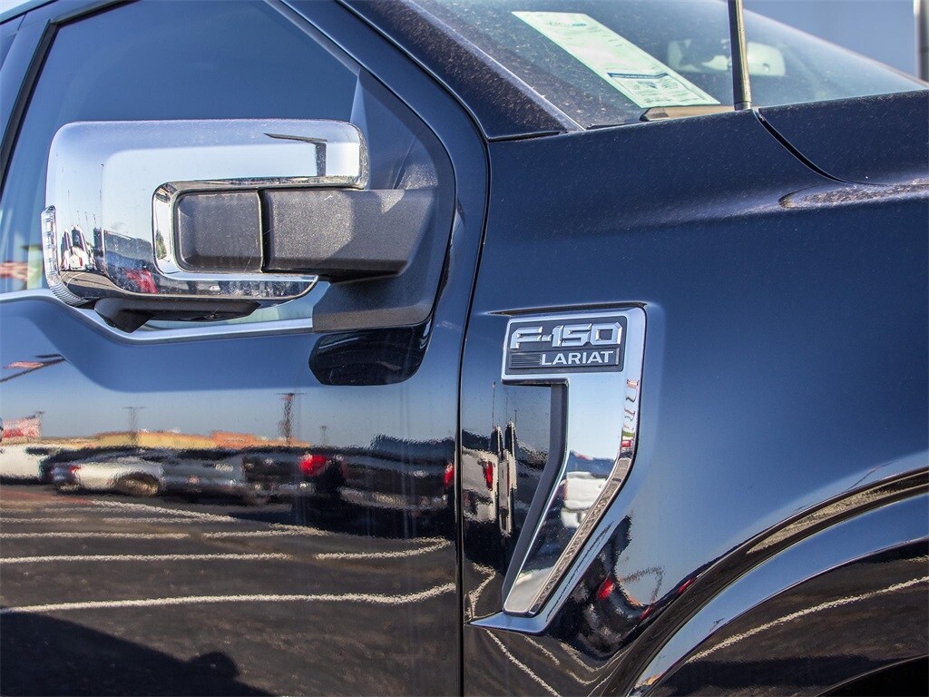2025 Ford F-150 Lariat photo 3