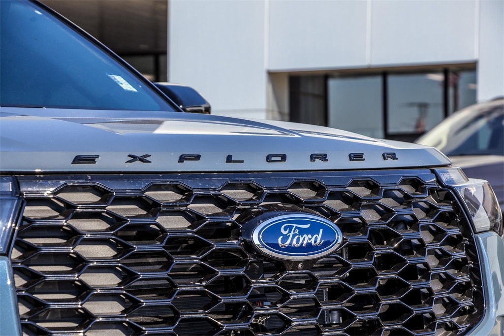New 2025 Ford Explorer ST-Line SUV