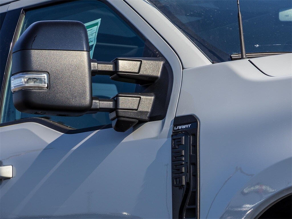 2026 Ford F-250 photo 3