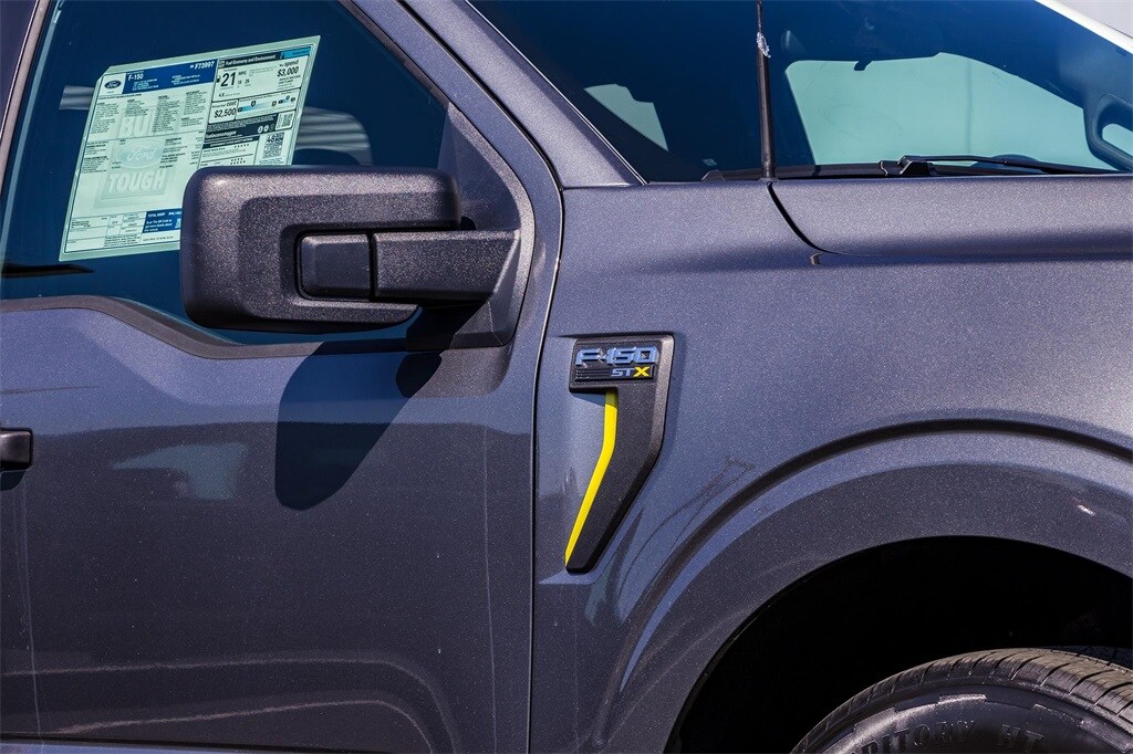 2025 Ford F-150 STX photo 2