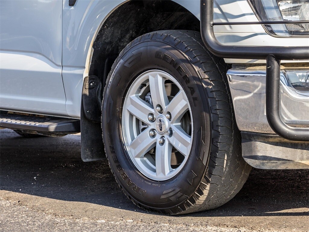 2023 Ford F-150 XL photo 2