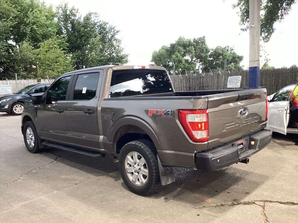 2021 Ford F-150 XL FX4 photo 2