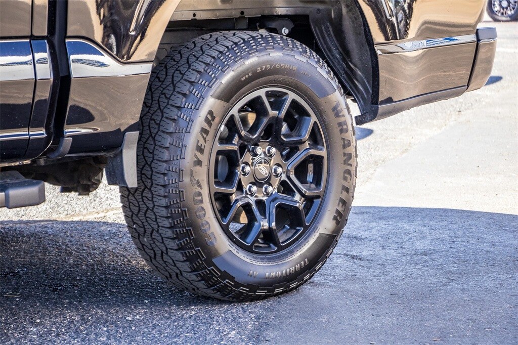 2025 Ford F-150 XLT photo 3