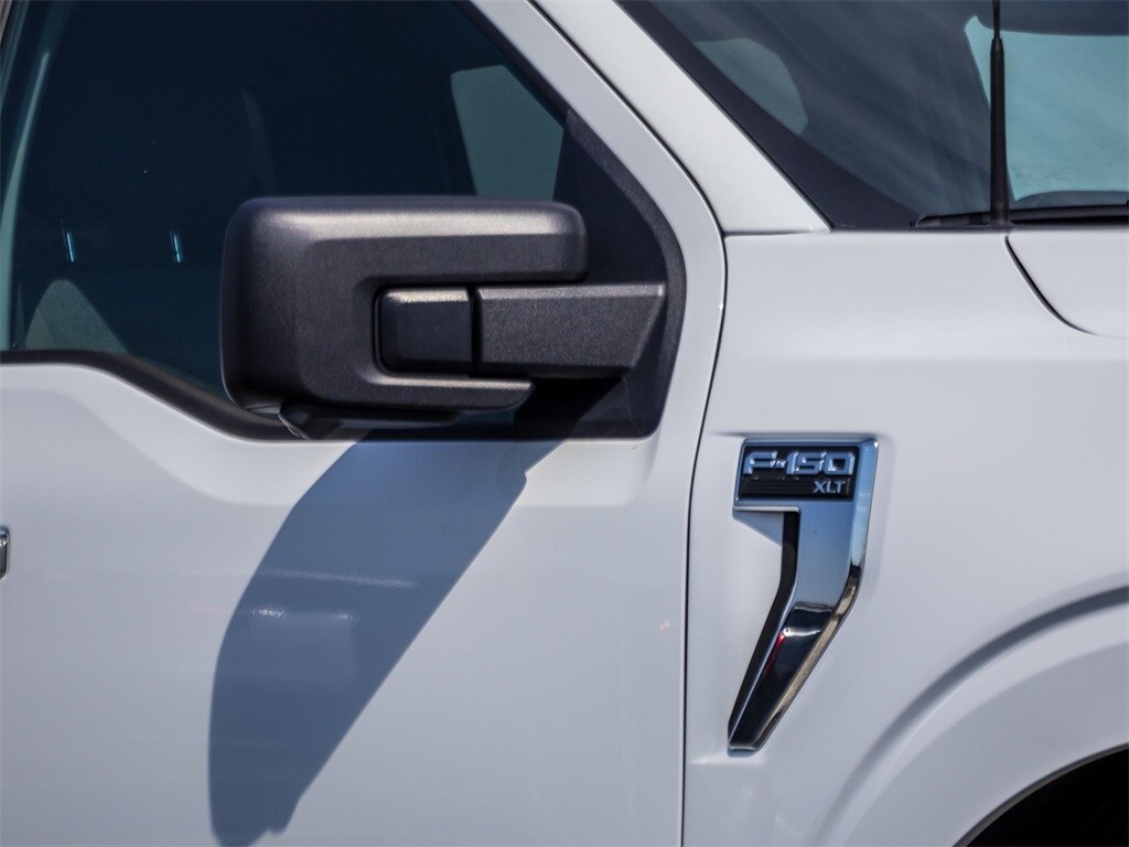 2024 Ford F-150 XLT photo 3
