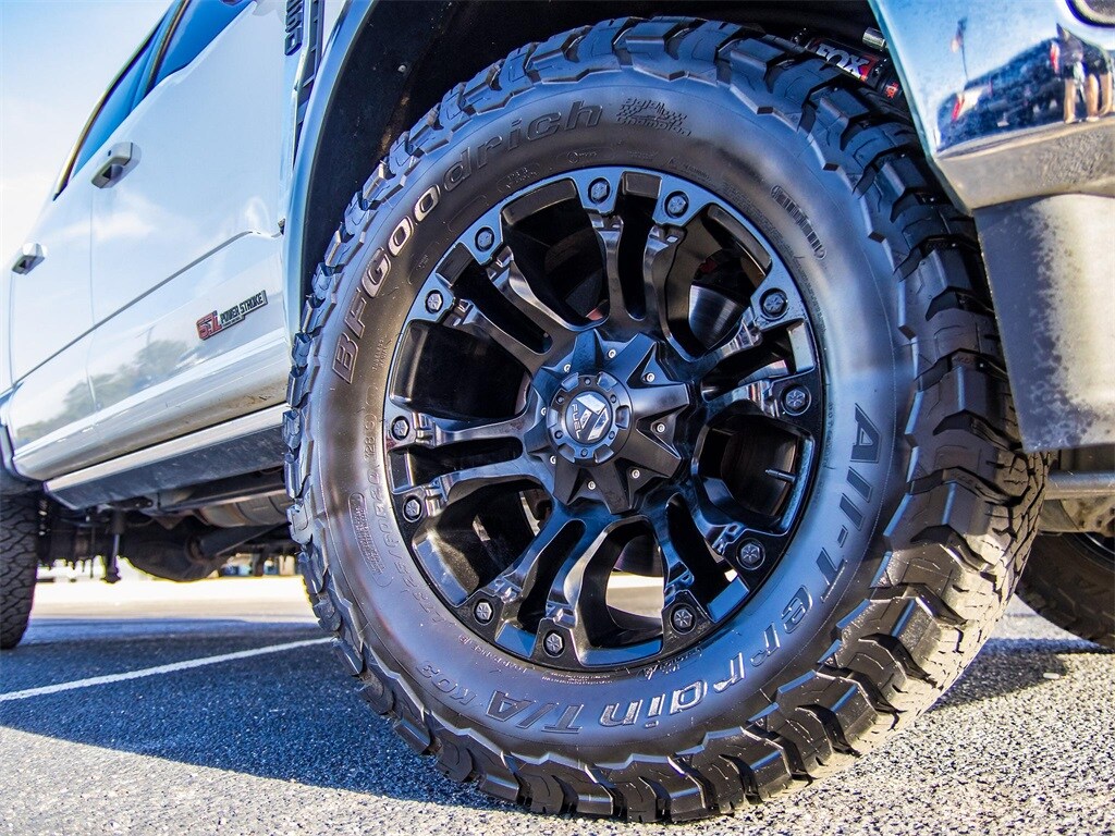 Used 2024 Ford F-250SD Lariat Truck