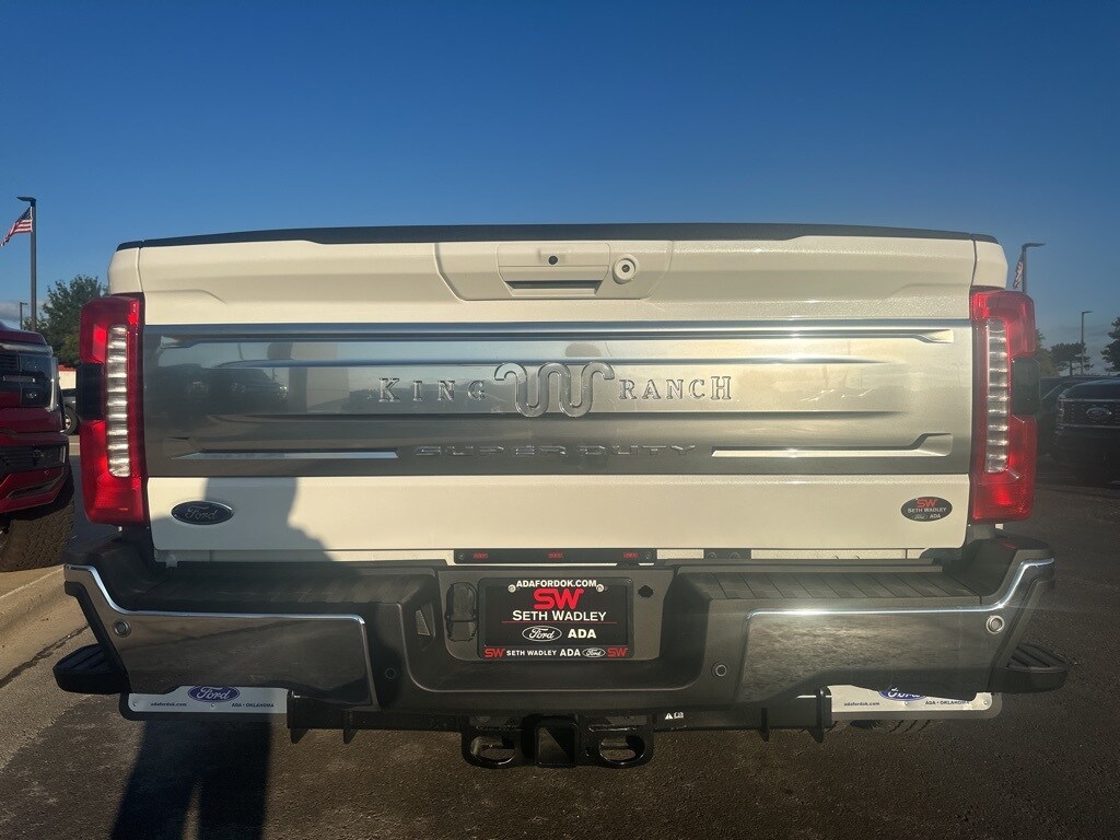 2026 Ford F-350 photo 3