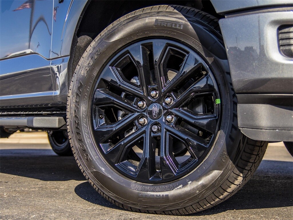 2025 Ford F-150 XLT photo 3