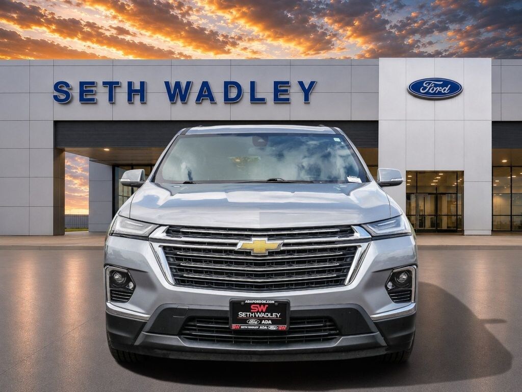 Used 2023 Chevrolet Traverse LT SUV