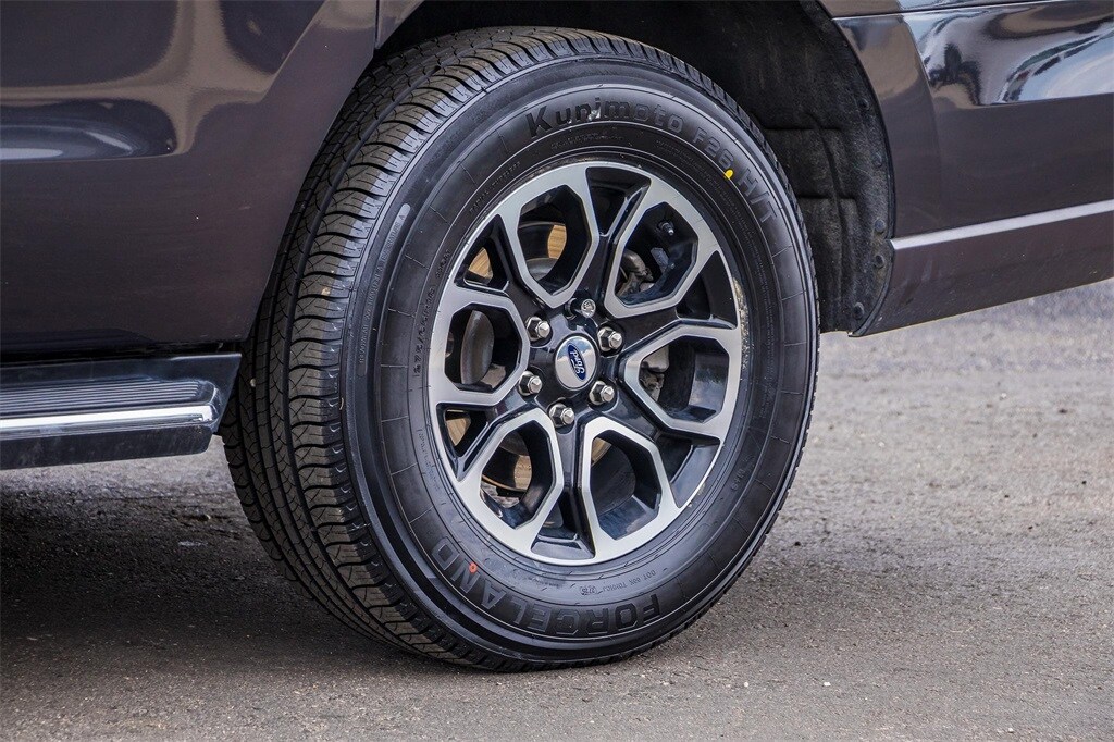 2023 Ford Expedition MAX XLT photo 4