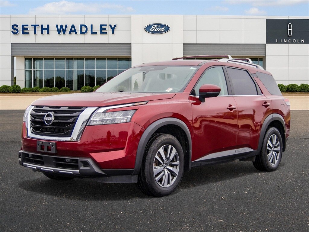 Used 2023 Nissan Pathfinder SL SUV