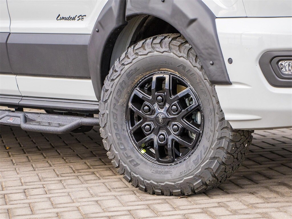 2024 Ford Transit photo 2