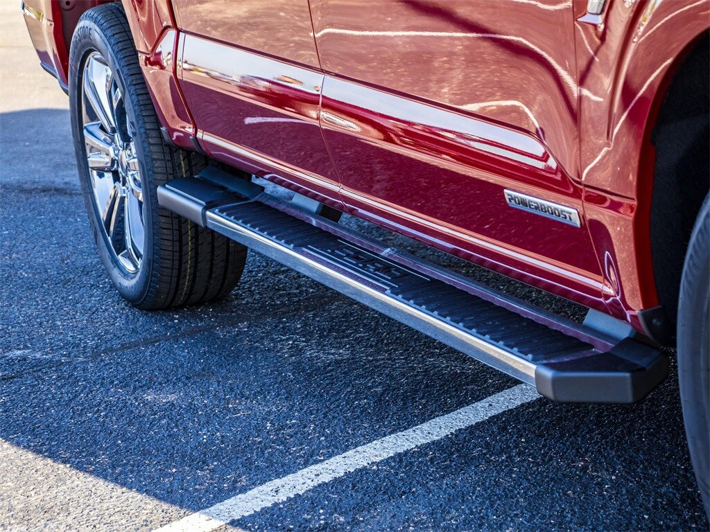 2025 Ford F-150 Lariat photo 4