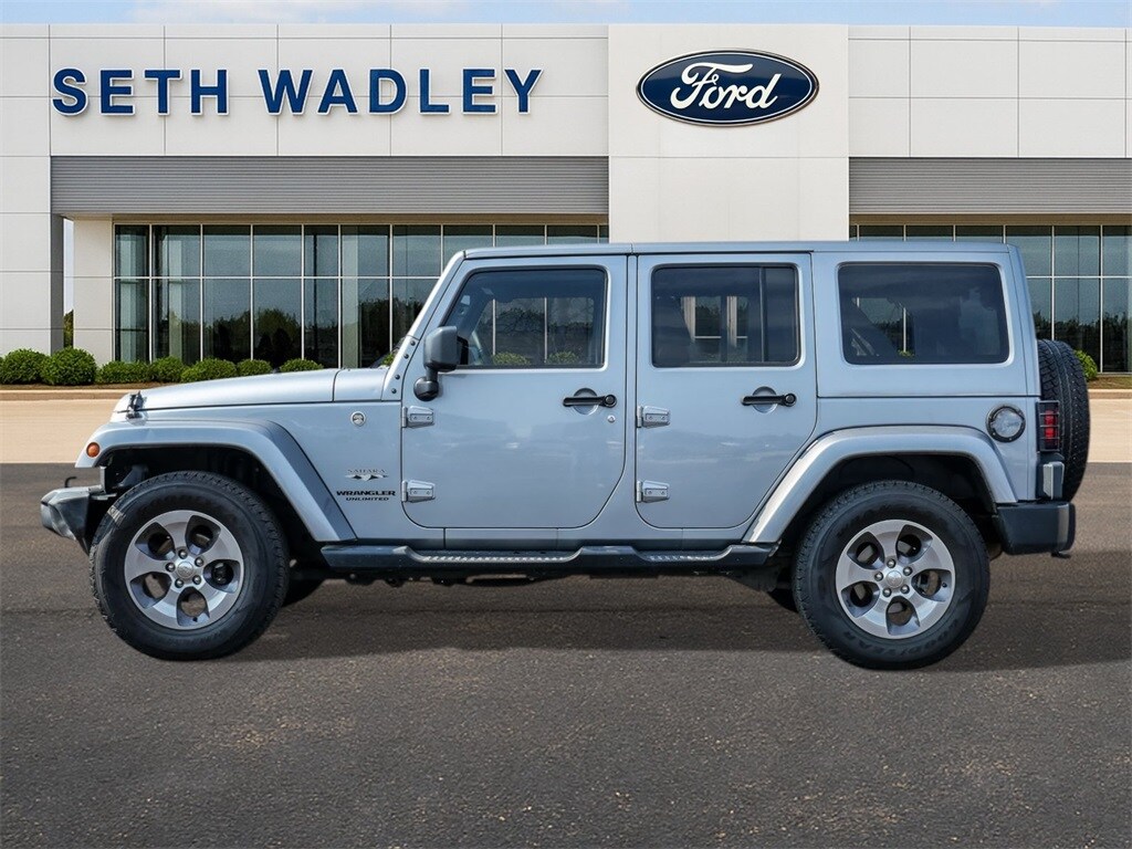 Used 2016 Jeep Wrangler Unlimited Sahara SUV