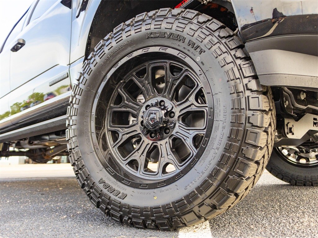 2025 Ford F-150 Platinum photo 3