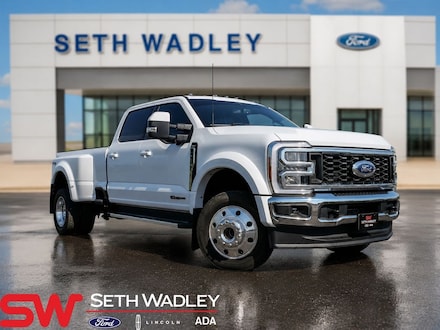 2023 Ford F-450SD Lariat Truck