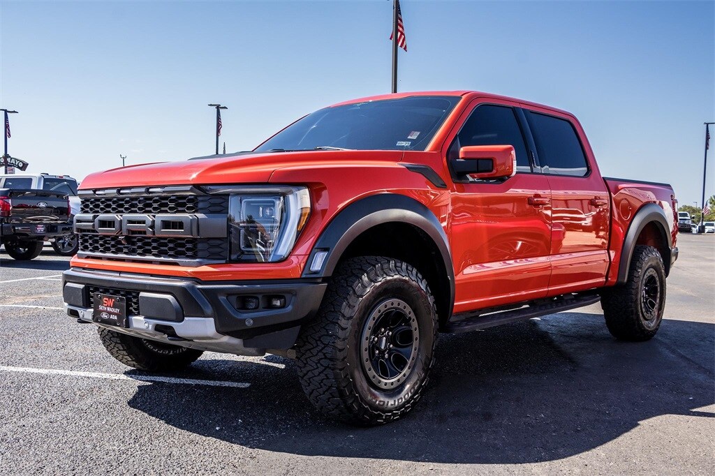 2023 Ford F-150 Raptor photo 3