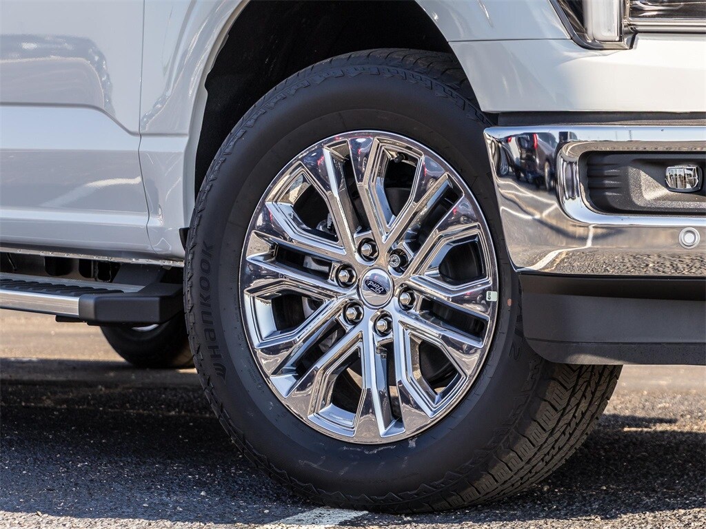 2025 Ford F-150 Lariat photo 2