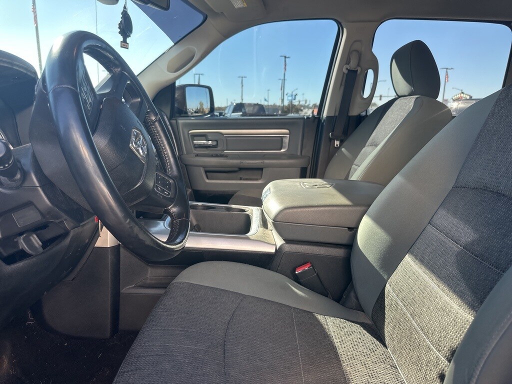 2016 Ram 1500 Big Horn photo 2