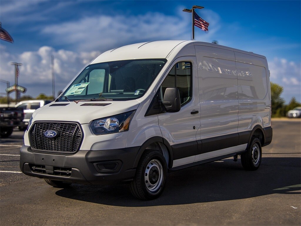 2026 Ford Transit photo 3