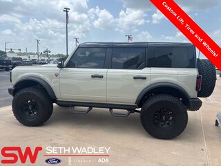 2025 Ford Bronco Badlands SUV