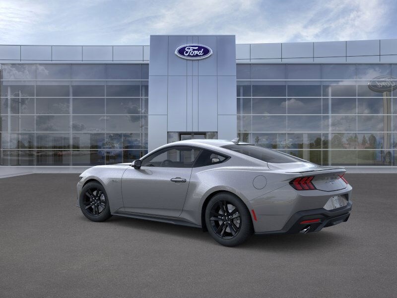 2025 Ford Mustang GT photo 3