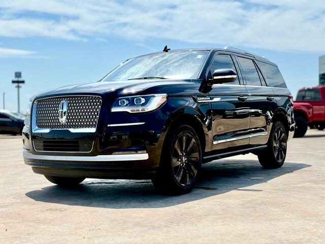 2024 Lincoln Navigator Reserve photo 3