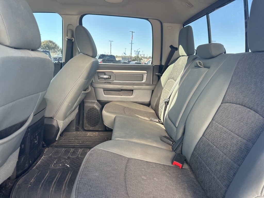 2016 Ram 1500 Big Horn photo 3