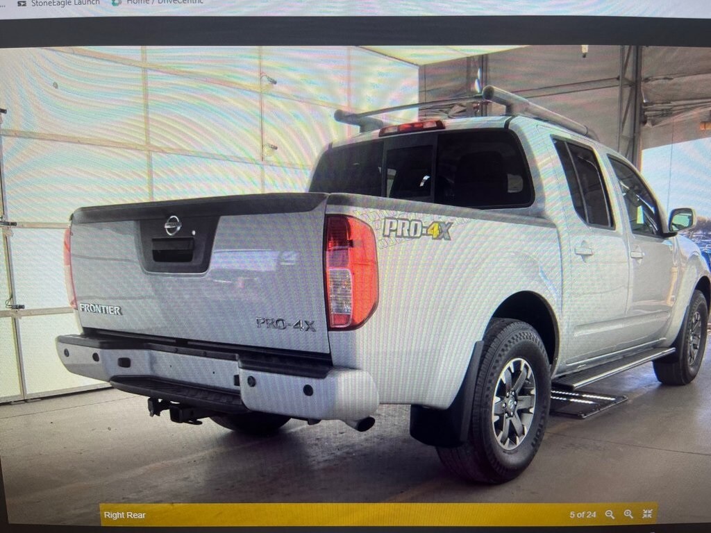 2016 Nissan Frontier PRO-4X photo 2