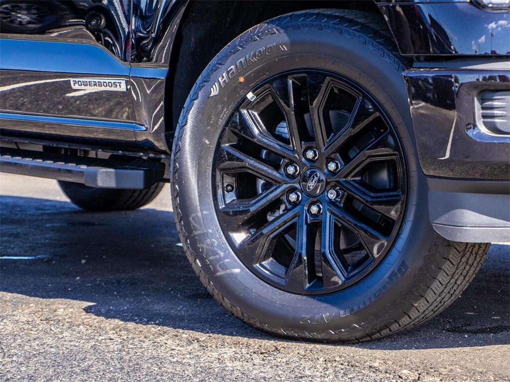 2025 Ford F-150 Lariat photo 3