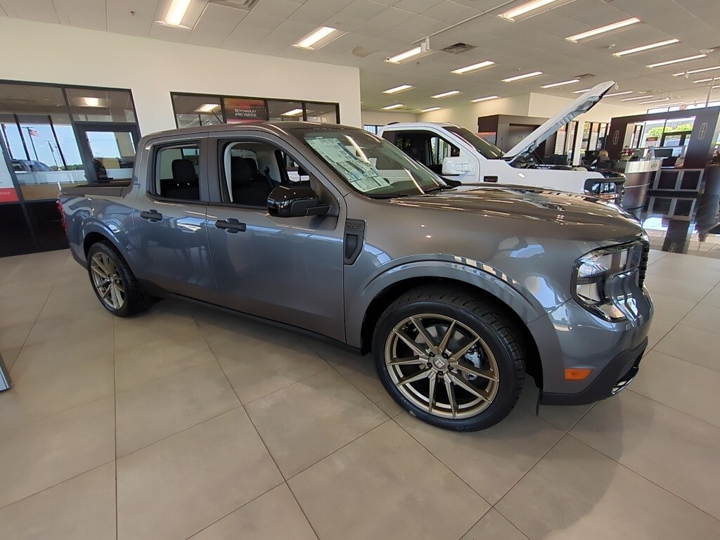 2025 Ford Maverick XLT photo 4