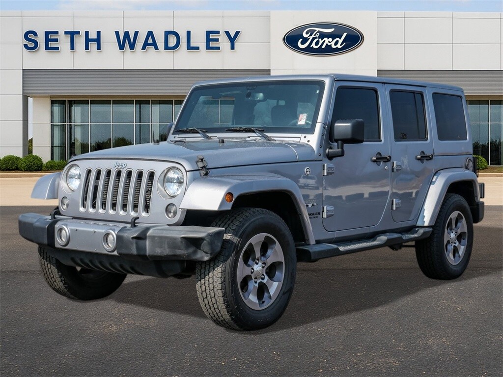 Used 2016 Jeep Wrangler Unlimited Sahara SUV