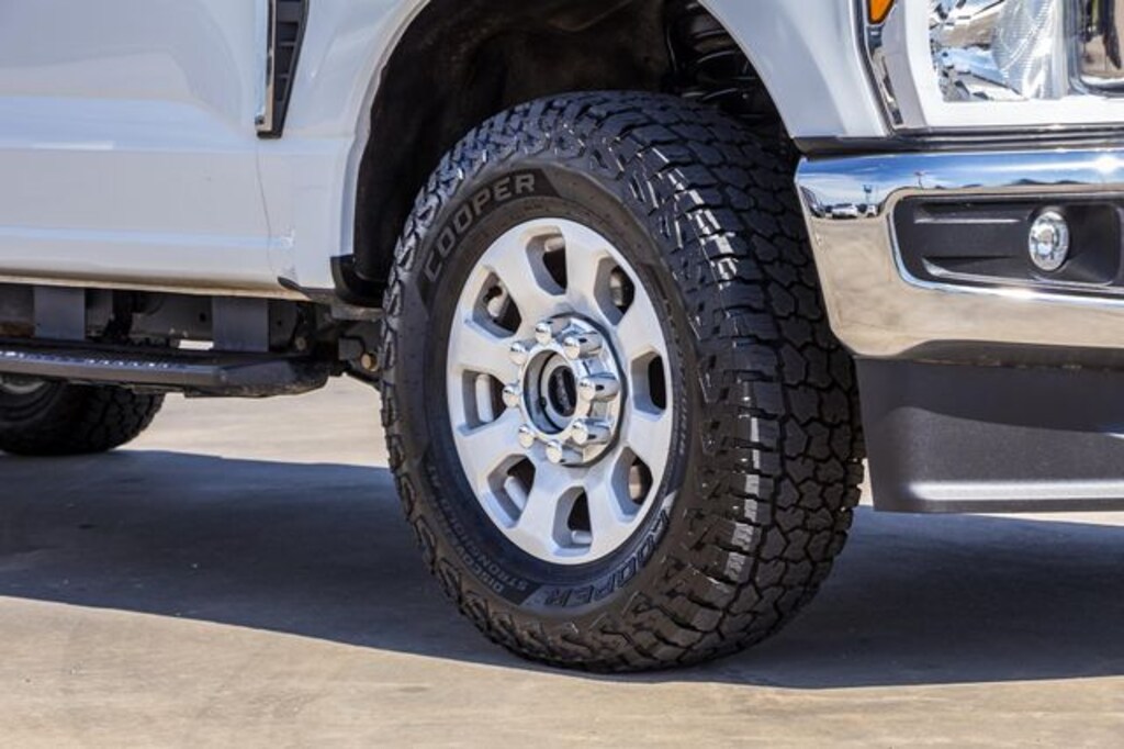 Used 2024 Ford F-250SD XLT Truck