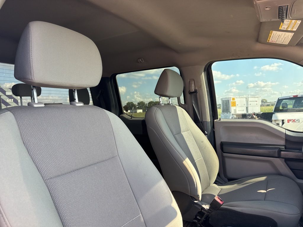 2022 Ford F-450 photo 3