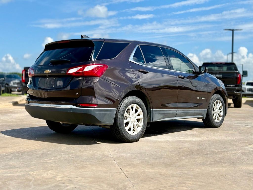 2020 Chevrolet Equinox LT photo 3