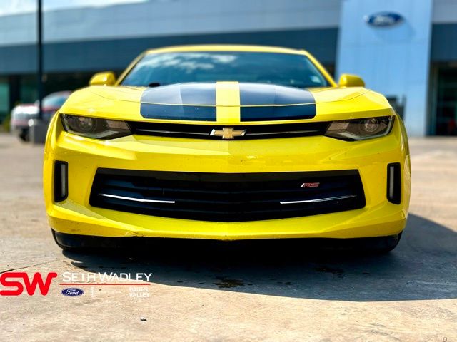 2017 Chevrolet Camaro 2LT RS photo 3