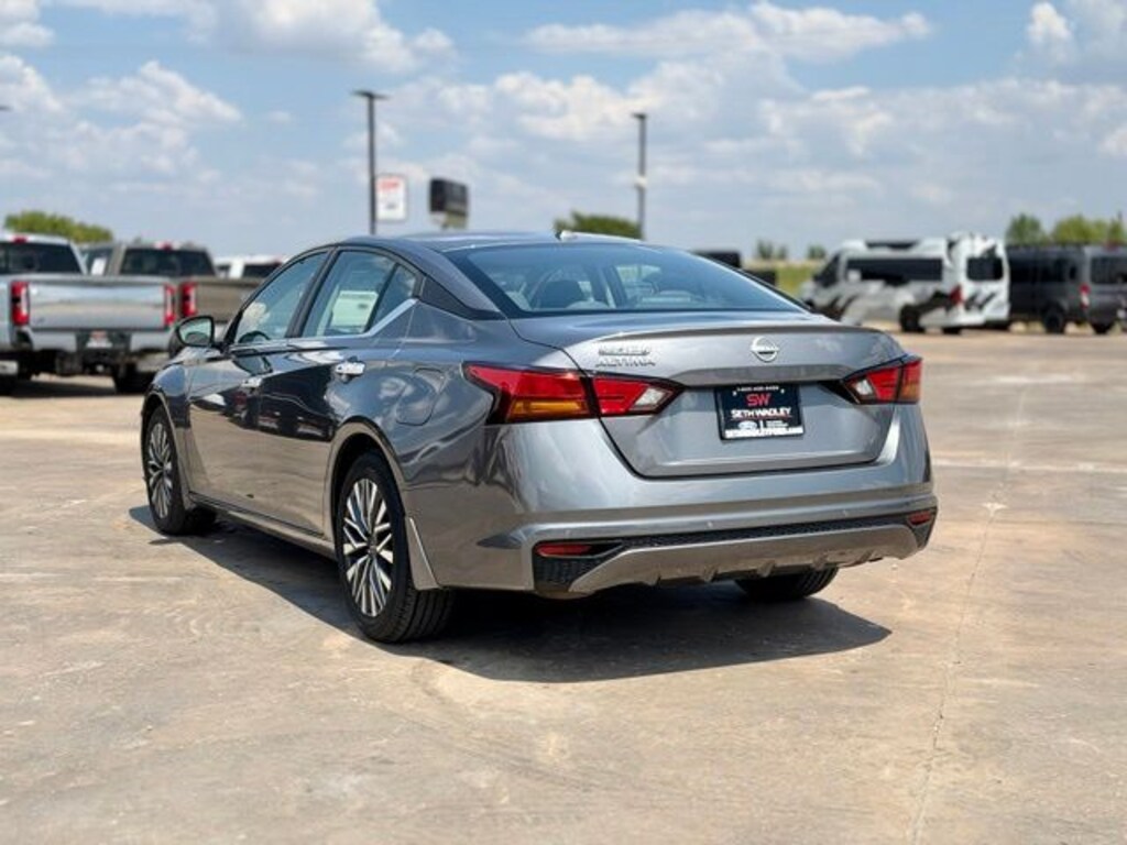Used 2025 Nissan Altima 2.5 SV Sedan