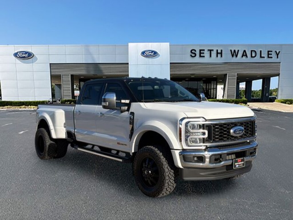 Used 2025 Ford F-450SD Lariat Truck