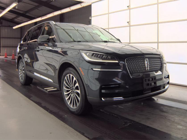 2023 Lincoln Aviator Reserve photo 3