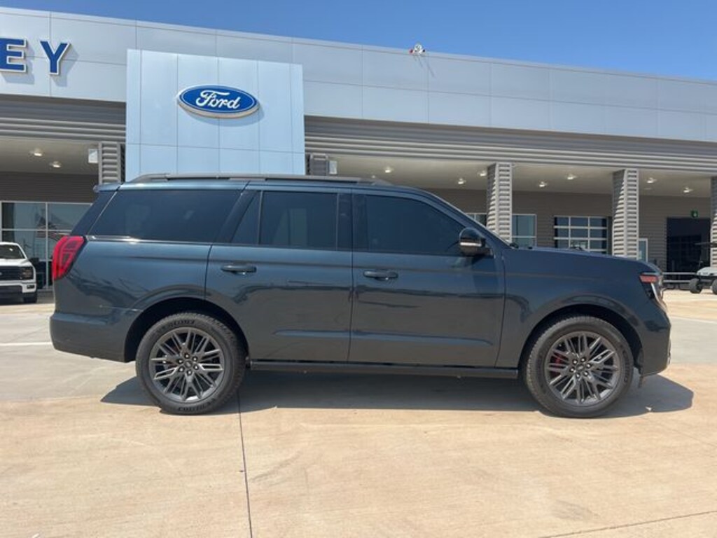 New 2025 Ford Expedition Platinum SUV