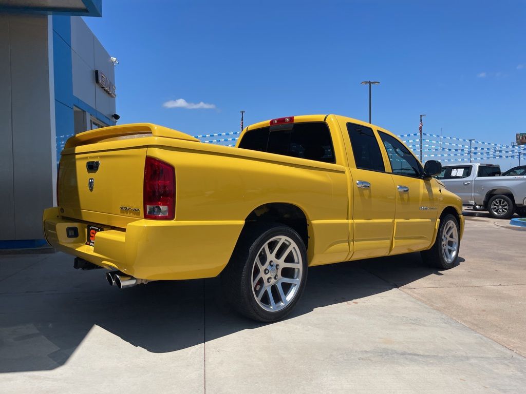 2005 Dodge Ram photo 2
