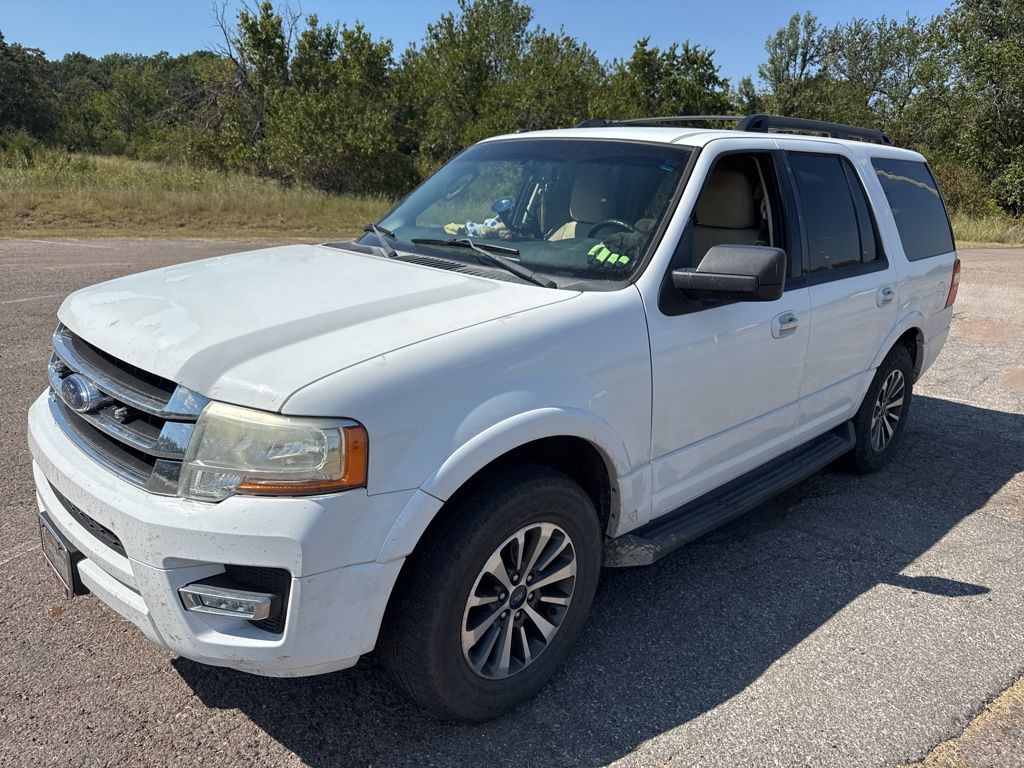 2015 Ford Expedition XLT photo 2