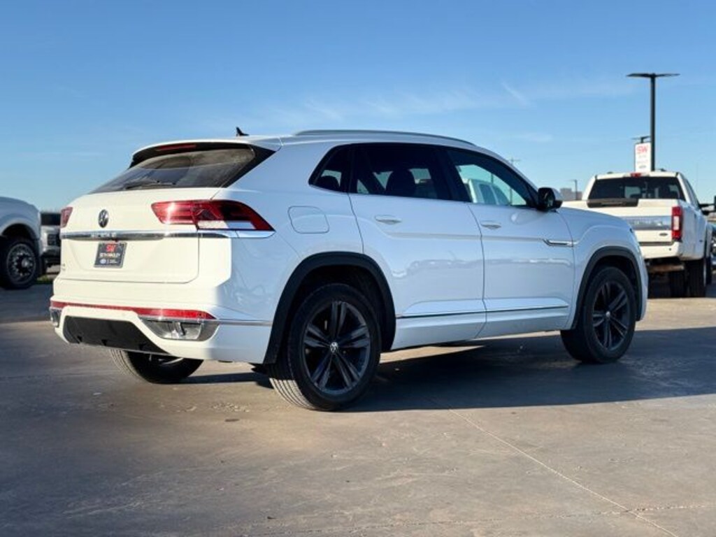 Used 2021 Volkswagen Atlas Cross Sport 3.6L V6 SE w/Technology R-Line SUV