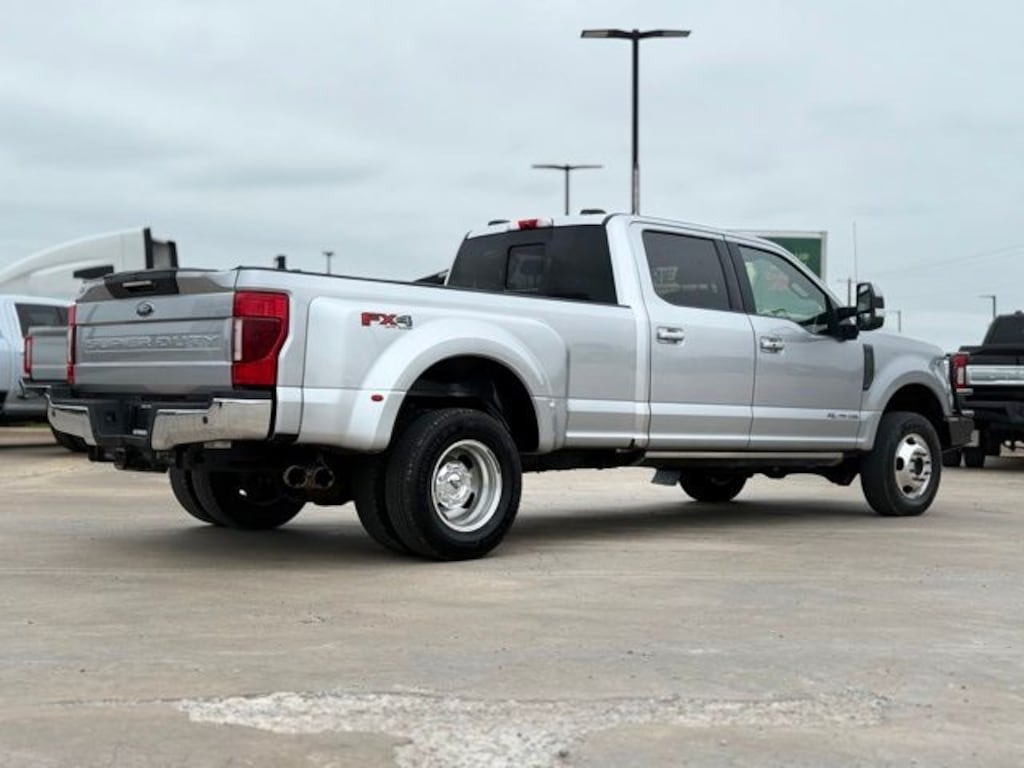 Used 2022 Ford F-350SD Lariat Truck