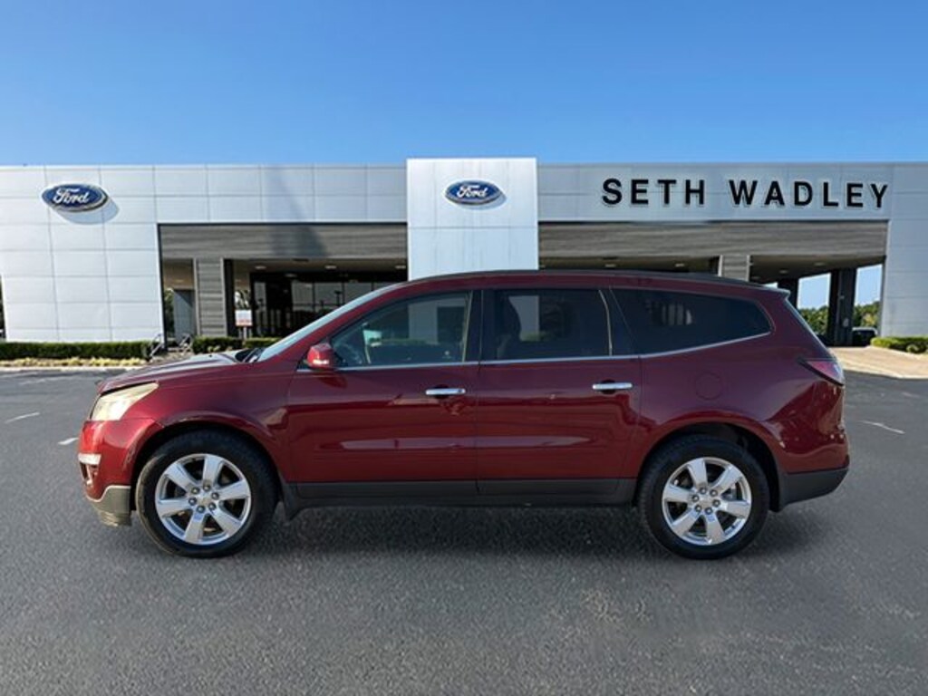 Used 2017 Chevrolet Traverse LT SUV