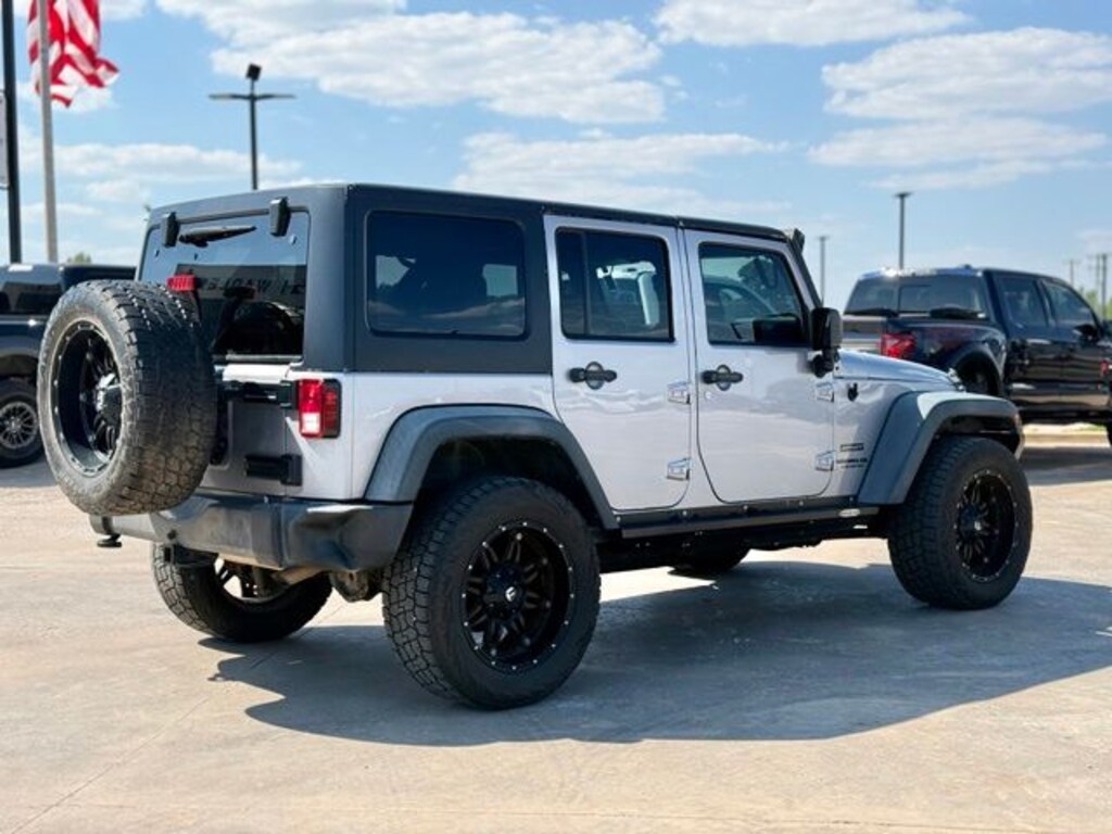 Used 2013 Jeep Wrangler Unlimited Sport SUV